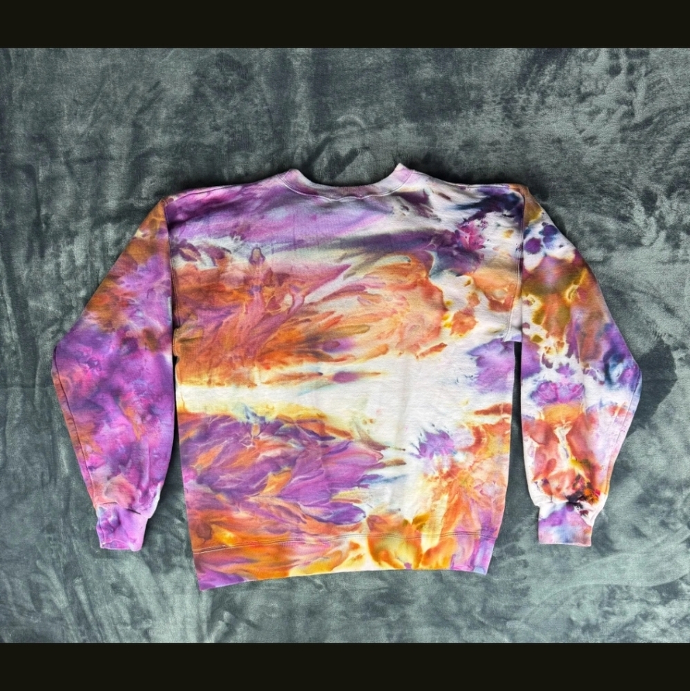 Anna Joyce Sweatshirt - Picture 2 of 3